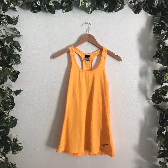 Nike Tops - 🎉50% Off🎉Nike Tank Top